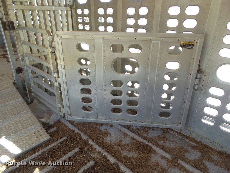 image for item DF0830 2008 Wilson PSDCL-402P livestock trailer
