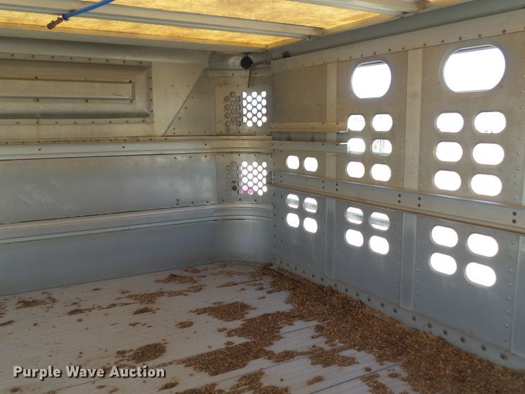 image for item DF0830 2008 Wilson PSDCL-402P livestock trailer