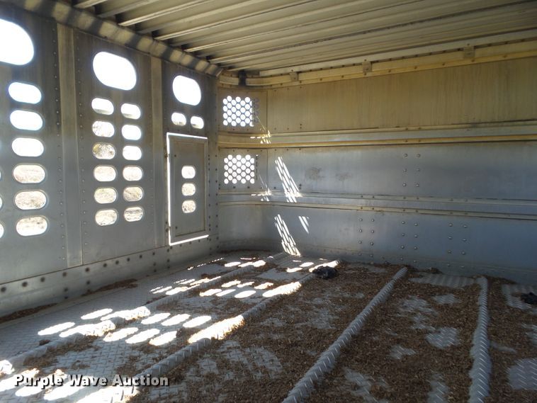 image for item DF0830 2008 Wilson PSDCL-402P livestock trailer