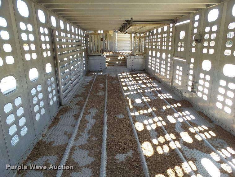 image for item DF0830 2008 Wilson PSDCL-402P livestock trailer