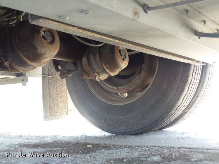 image for item DF0830 2008 Wilson PSDCL-402P livestock trailer