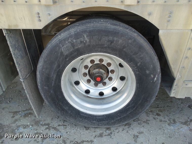 image for item DF0830 2008 Wilson PSDCL-402P livestock trailer