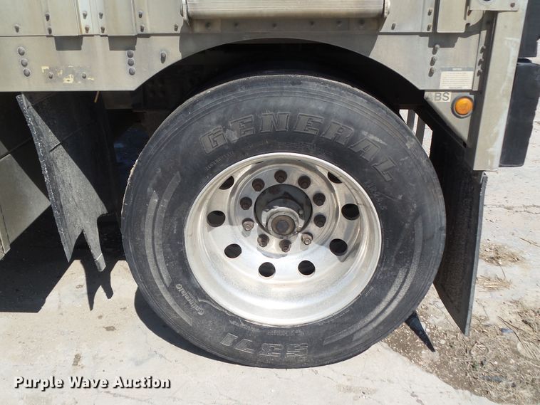 image for item DF0830 2008 Wilson PSDCL-402P livestock trailer