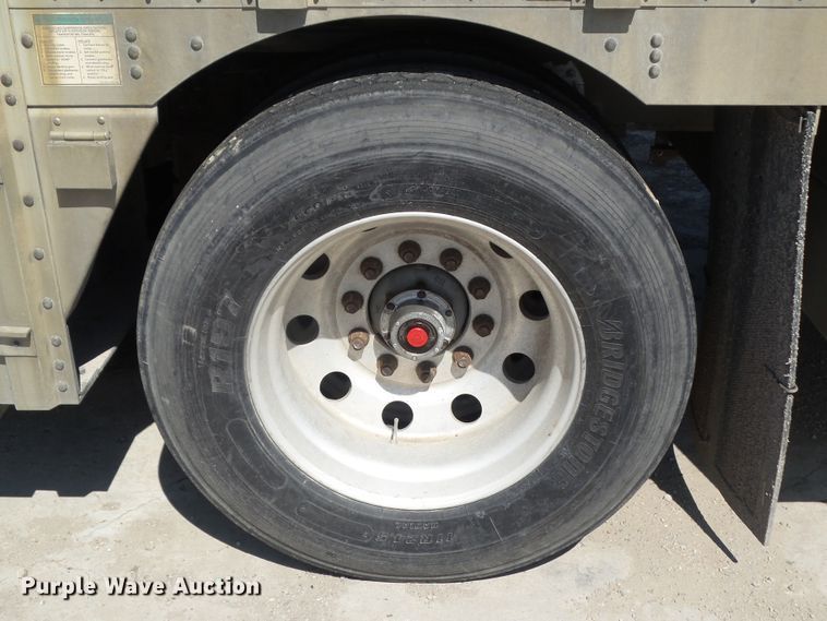 image for item DF0830 2008 Wilson PSDCL-402P livestock trailer