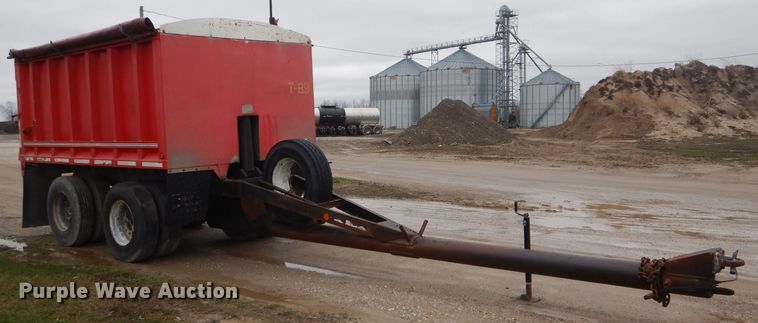 image for item DF3030 1980 C&P end dump trailer