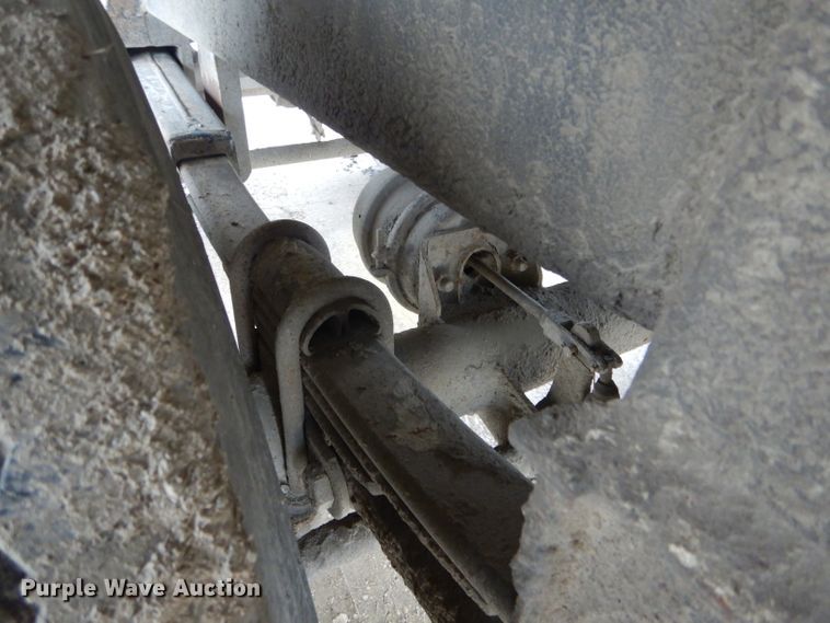 image for item DF3030 1980 C&P end dump trailer