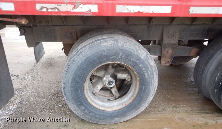 image for item DF3030 1980 C&P end dump trailer