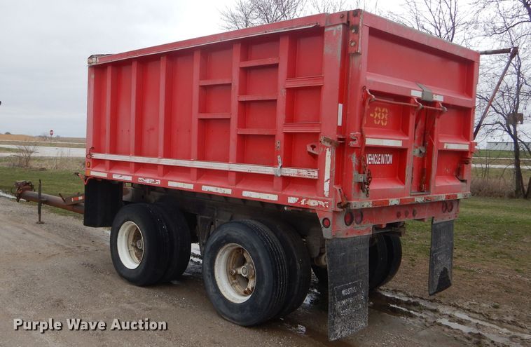 image for item DF3031 1981 C&P WS72-HPT-120-14 end dump trailer