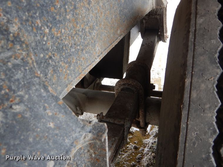 image for item DF3031 1981 C&P WS72-HPT-120-14 end dump trailer