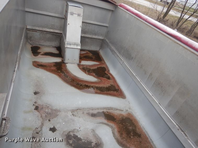 image for item DF3031 1981 C&P WS72-HPT-120-14 end dump trailer