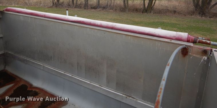 image for item DF3031 1981 C&P WS72-HPT-120-14 end dump trailer