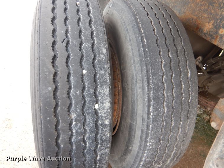 image for item DF3031 1981 C&P WS72-HPT-120-14 end dump trailer