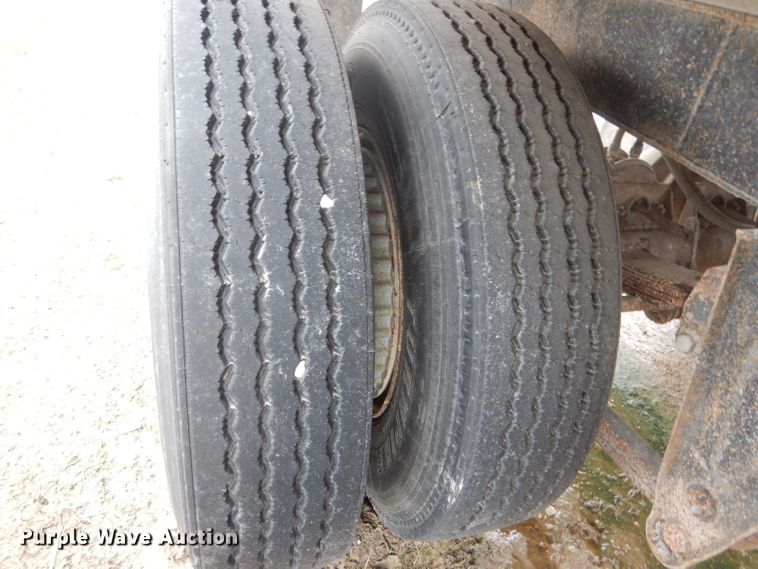 image for item DF3031 1981 C&P WS72-HPT-120-14 end dump trailer