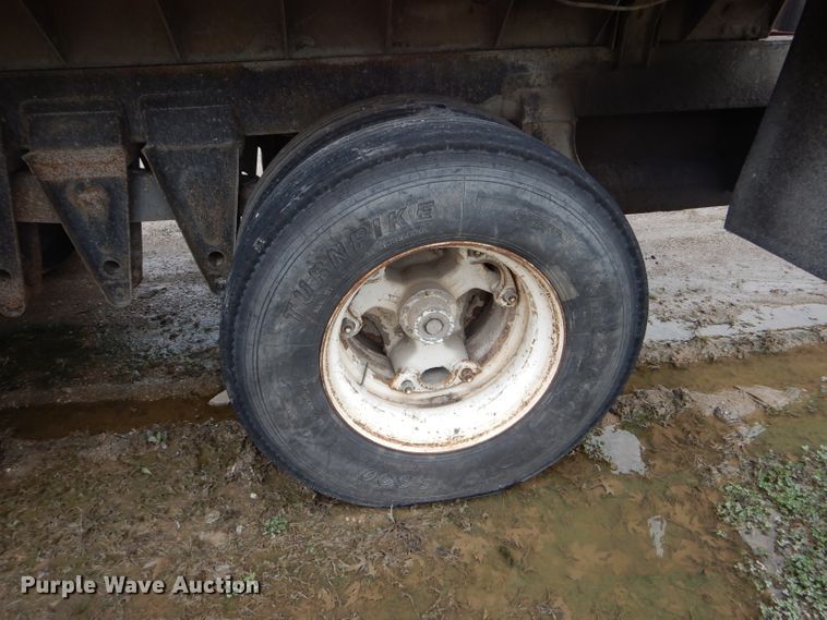 image for item DF3031 1981 C&P WS72-HPT-120-14 end dump trailer