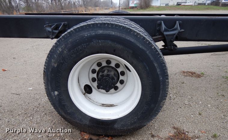 image for item DF6033 2012 International DuraStar 4300 truck cab and chassis