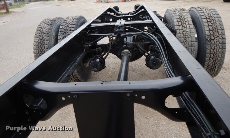 image for item DF6035 2012 International DuraStar 4300 truck cab and chassis