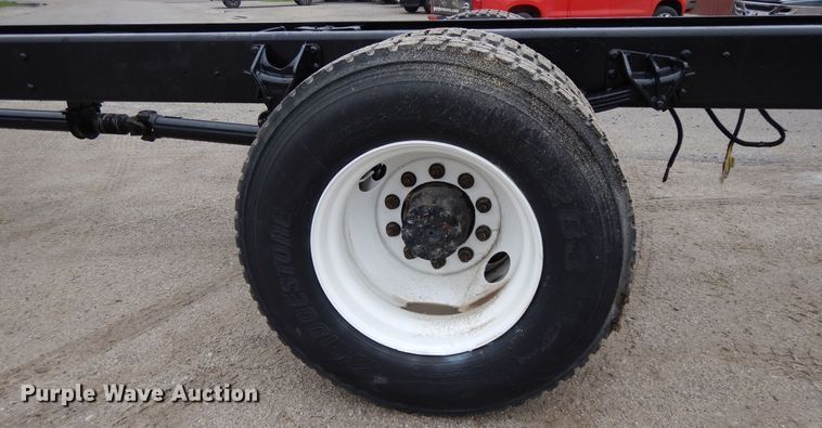 image for item DF6035 2012 International DuraStar 4300 truck cab and chassis