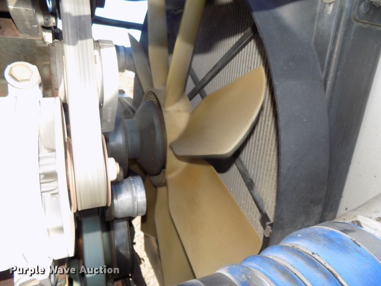 image for item DG2488 2006 Freightliner Columbia semi truck