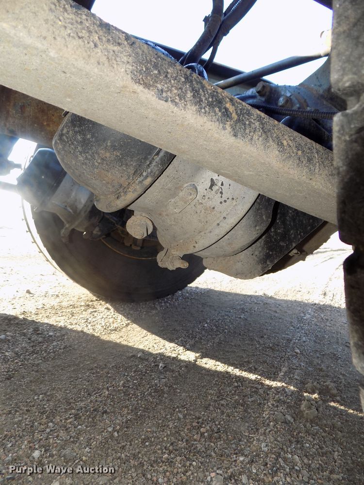 image for item DG2488 2006 Freightliner Columbia semi truck