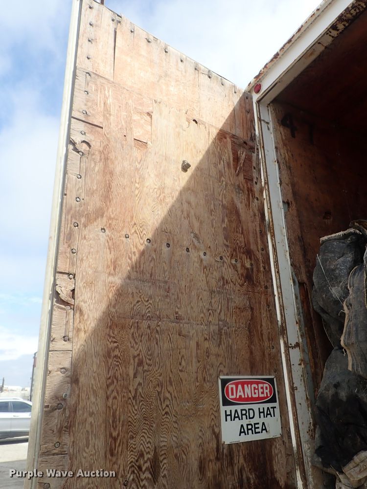 image for item DG3035 1973 Trailmobile A11J4SA1 dry van trailer