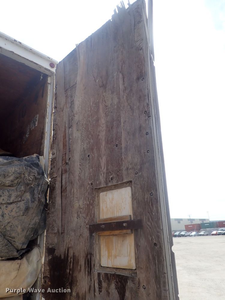 image for item DG3035 1973 Trailmobile A11J4SA1 dry van trailer