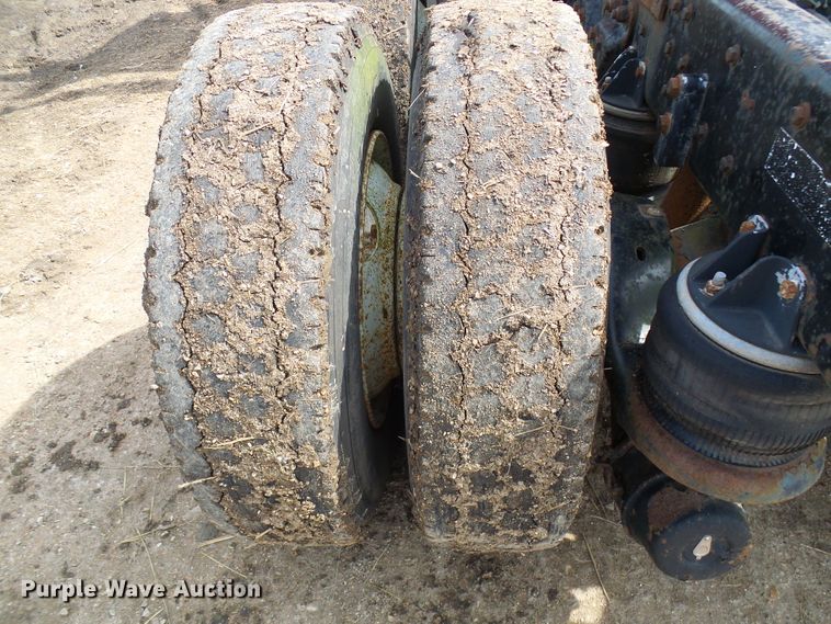 image for item DG5598 1985 Kenworth K100 semi truck