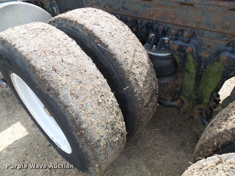 image for item DG5598 1985 Kenworth K100 semi truck