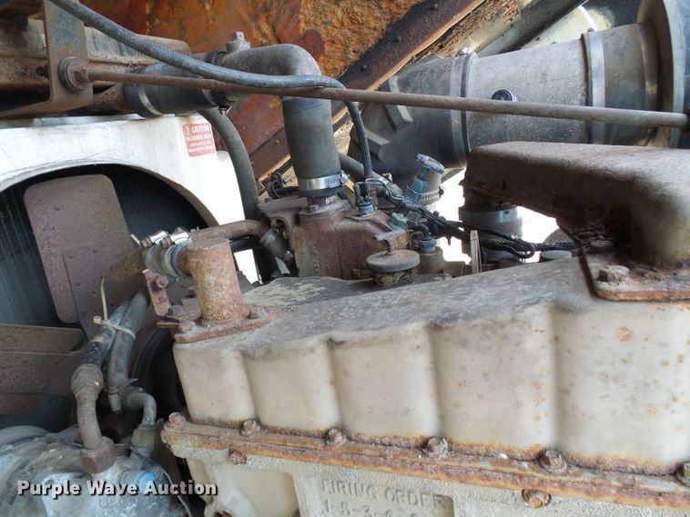 image for item DG5598 1985 Kenworth K100 semi truck