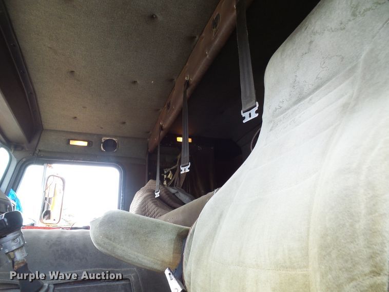 image for item DG5598 1985 Kenworth K100 semi truck