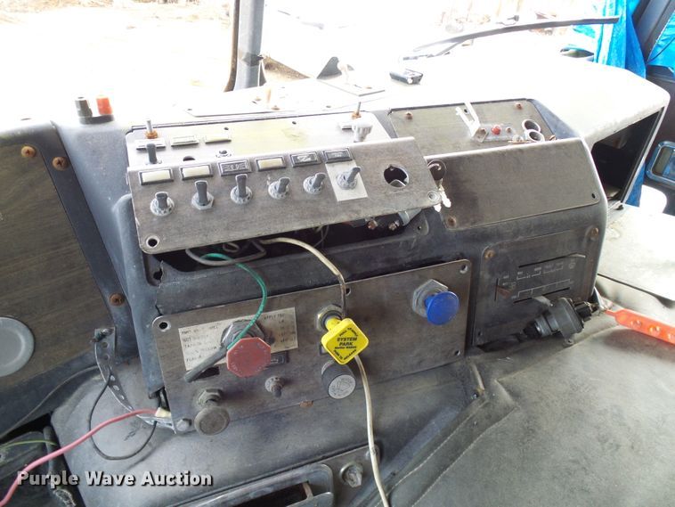 image for item DG5598 1985 Kenworth K100 semi truck