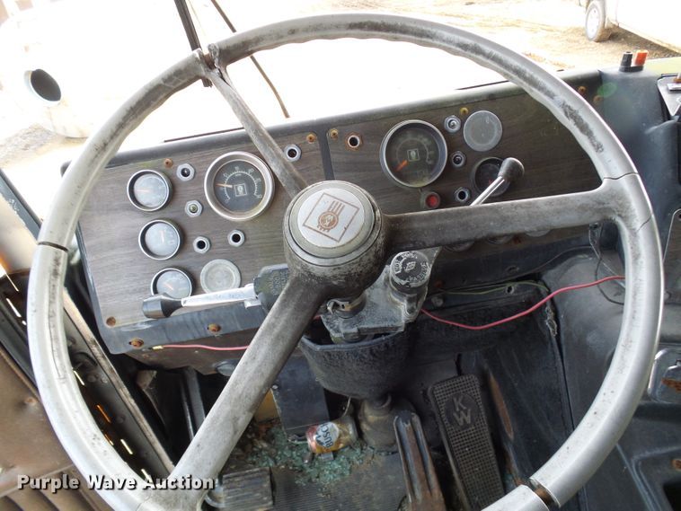 image for item DG5598 1985 Kenworth K100 semi truck