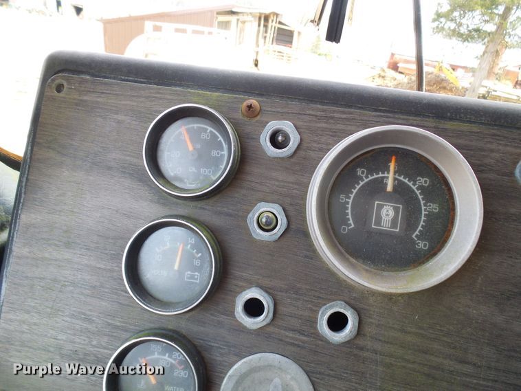 image for item DG5598 1985 Kenworth K100 semi truck