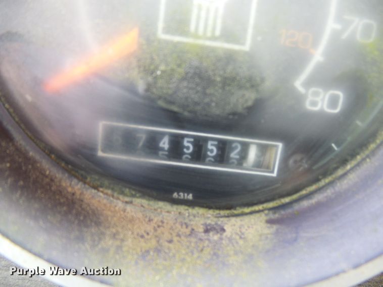 image for item DG5598 1985 Kenworth K100 semi truck