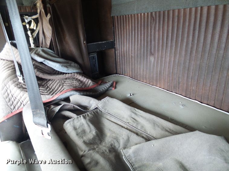 image for item DG5598 1985 Kenworth K100 semi truck