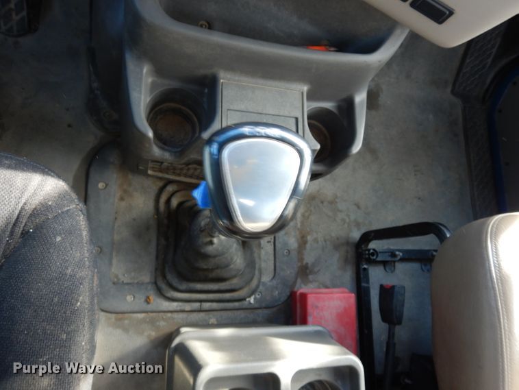 image for item DG6350 2007 Sterling LT8500 truck cab and chassis