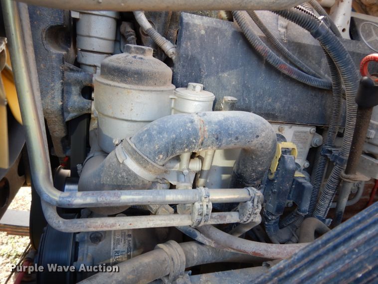 image for item DG6350 2007 Sterling LT8500 truck cab and chassis