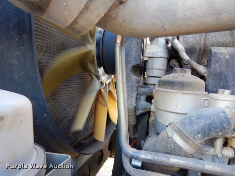 image for item DG6350 2007 Sterling LT8500 truck cab and chassis