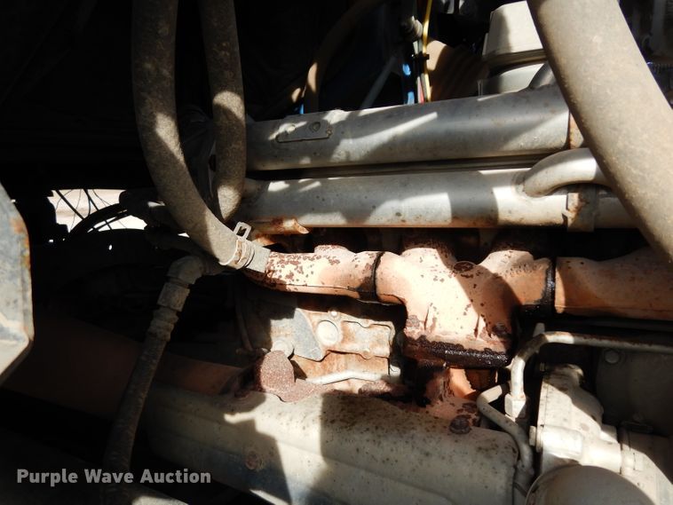 image for item DG6350 2007 Sterling LT8500 truck cab and chassis