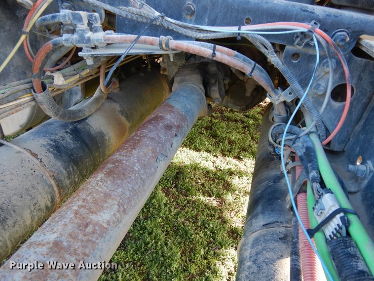 image for item DG6350 2007 Sterling LT8500 truck cab and chassis