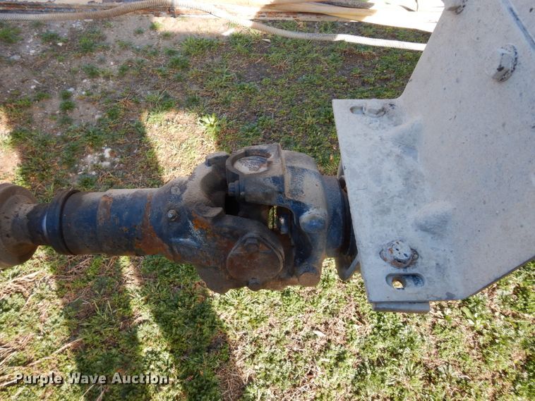 image for item DG6350 2007 Sterling LT8500 truck cab and chassis