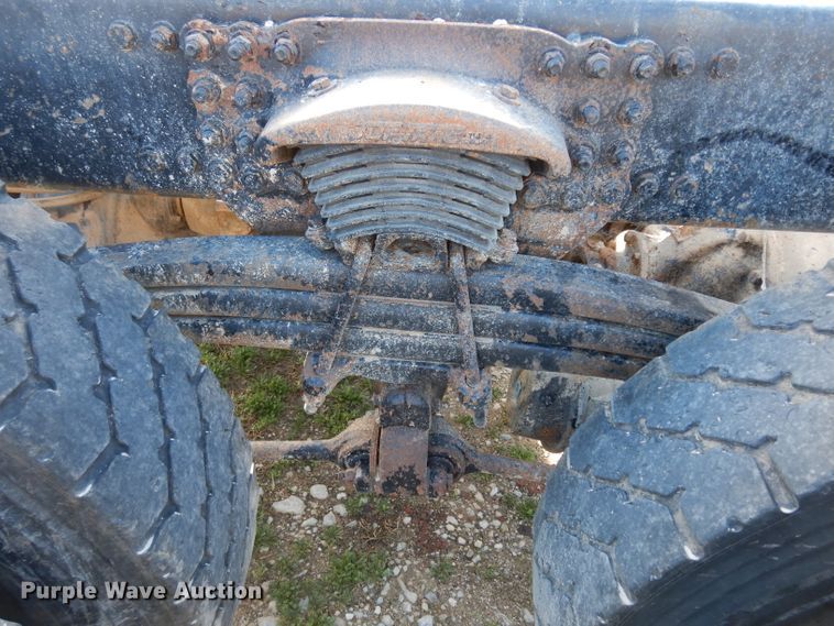 image for item DG6350 2007 Sterling LT8500 truck cab and chassis