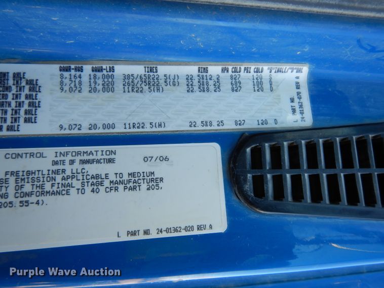 image for item DG6350 2007 Sterling LT8500 truck cab and chassis