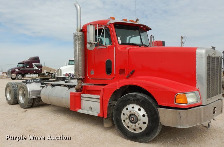 image for item DH2400 1995 Peterbilt 377 semi truck