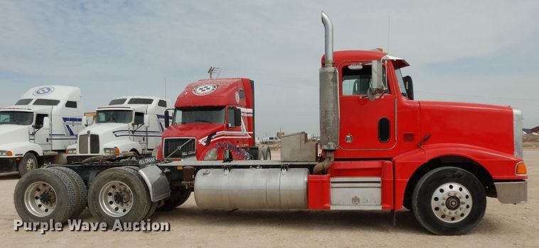image for item DH2400 1995 Peterbilt 377 semi truck