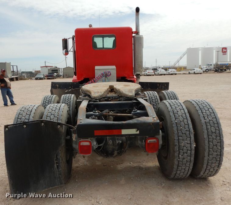 image for item DH2400 1995 Peterbilt 377 semi truck