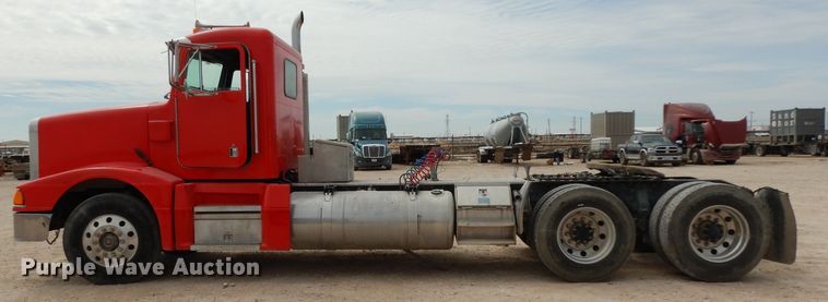 image for item DH2400 1995 Peterbilt 377 semi truck