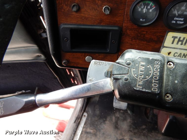 image for item DH2400 1995 Peterbilt 377 semi truck