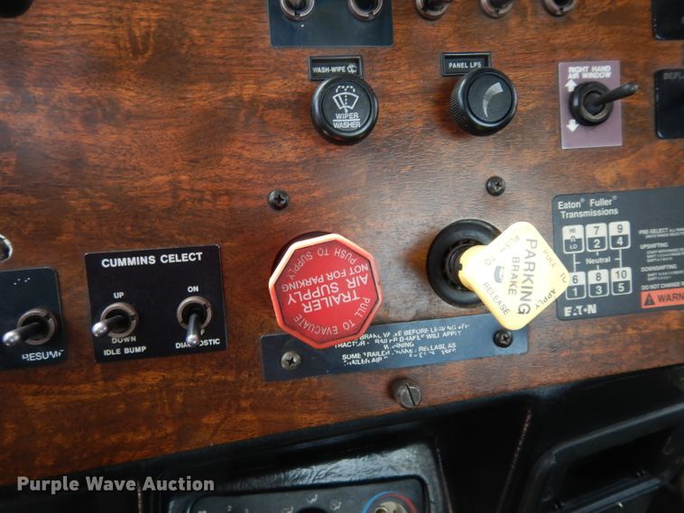 image for item DH2400 1995 Peterbilt 377 semi truck