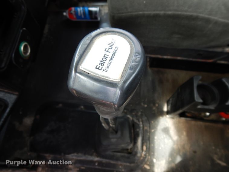 image for item DH2400 1995 Peterbilt 377 semi truck