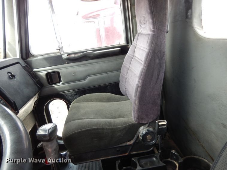 image for item DH2400 1995 Peterbilt 377 semi truck